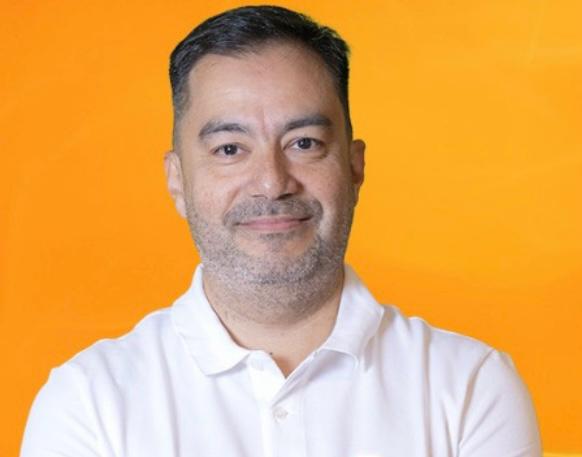 Daniel Correa - Director